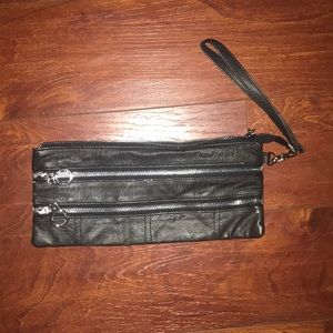 3 zipper Redken Clutch